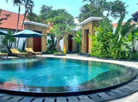 Alam Jepun Villa，位于勒吉安的带泳池的酒店