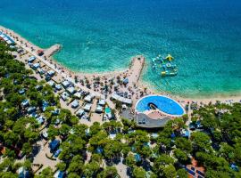 Amadria Park Camping Sibenik Mobile Homes，位于希贝尼克的酒店