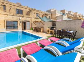 Ta Debora 3 bedroom Villa with private pool，位于沙拉的乡村别墅