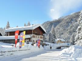 弗洛拉阿尔皮纳酒店，位于格雷索圣尚的酒店