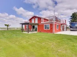 Rustic California Vacation Rental with Rooftop Patio