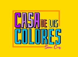 Casa de los colores San cris，位于圣克里斯托瓦尔-德拉斯卡萨斯的旅馆