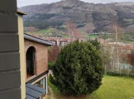 ABARAXKA HOSTEL Disfruta la Vía Verde del Urola hasta la Playa - Naturaleza Montañas y Riqueza Cultural