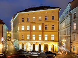 查理大桥宫酒店，位于布拉格老城区的酒店