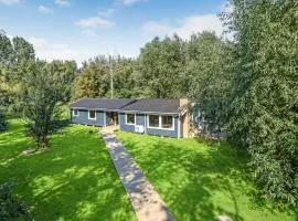 Lovely Home In Sjællands Odde With Kitchen