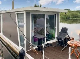 1 Bedroom Beautiful Ship In Loitz