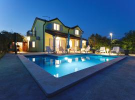 Relax House Nizic，位于Dražice的酒店