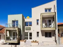 Alla Strada - Micro Suites Hotel