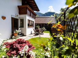Beautiful holiday home in Kundl in Tyrol，位于昆德尔的酒店