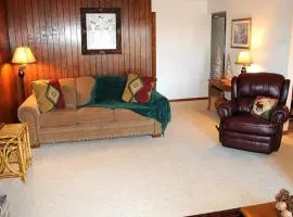 Seven Springs 2 Bedroom Standard Condo, Sleeps 10! condo