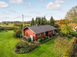 Two-Bedroom Holiday Home In Rudkobing，位于斯波斯比约的酒店