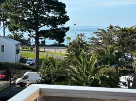 Corniche - Petite Vue Mer - Terrasse - Parking Privé - Bénodet，位于贝诺代的酒店