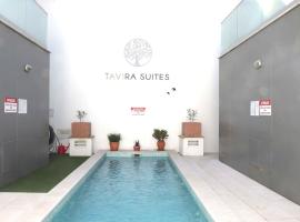 Luxury Townhouse, in Tavira Centre with shared pool，位于塔维拉的豪华酒店