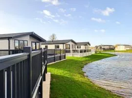 Helsey Farm Cottages