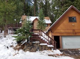 Cabin Close To Hiking Trails And Ski Resorts，位于南太浩湖的滑雪度假村