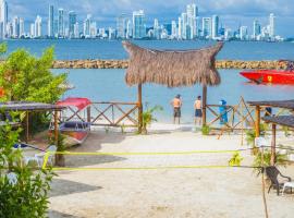 Santuario Beach Hostel，位于巴鲁岛的旅馆