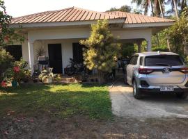 Riverside Transient House/Balingasay-Patar Beach，位于Balingasay的酒店
