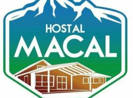 Hostal Macal，位于塔尔卡的住宿加早餐旅馆