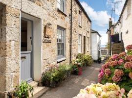 Abbey Cottage, Close to Mousehole Harbour，位于毛斯尔的酒店