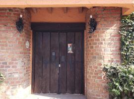 Villa Jardin de Mariposas，位于El Tuito的酒店