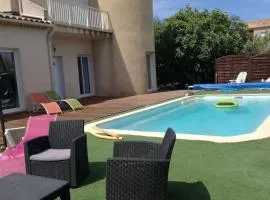 T2: 45m2 :4 places :indépendant dans villa
