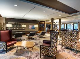 Courtyard by Marriott Lenox Berkshires，位于莱诺克斯的酒店