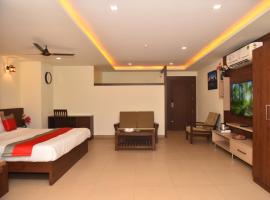 M R Residency Dharwad.，位于达尔瓦德的带停车场的酒店