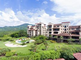 Malinche 110-B, Studio Condo at Reserva Conchal，位于普拉卡海尔的公寓