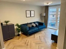 Luxury Riverside City Centre Apartment