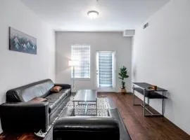 Private 2Bdrm Apartment Convenient to All