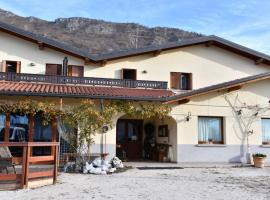 Agriturismo Ai Pradons，位于Meduno的酒店