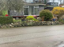 PEN-Y-FAN HOLIDAY CABIN - GLAN GWNA HOLIDAY PARK SNOWDONIA，位于卡纳芬的酒店
