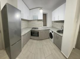 Home Sweet Home apartment with 3 rooms，位于布泽乌的酒店