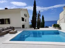 Villa Jafemina, unique seafront villa, stunning seaviews