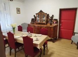 Tartós Szegfű Vendégház, Magánszállás