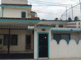 Casa Las Palmas Barra de Navidad, Jalisco.，位于巴拉德纳维达的酒店