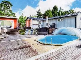 7 person holiday home in NYNÄSHAMN-By Traum