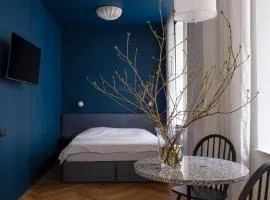 MIRO Rooms Skolas - quiet chic, free parking, self check-in