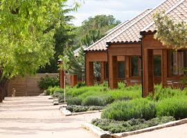 Vall d'Àger Resort & Camping，位于阿赫尔的酒店