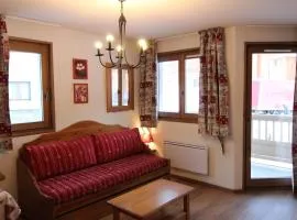 Appartement Lanslevillard, 3 pièces, 6 personnes - FR-1-508-51