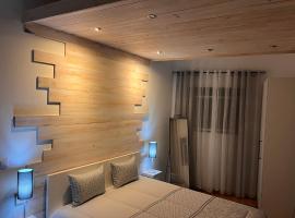 Cantinho da Aldeia，位于托马尔的自助式住宿