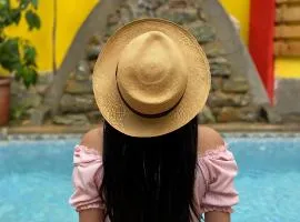 Dreamkapture Hostel close to the airport and bus terminal