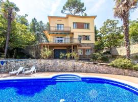 Catalunya Casas Elegant Mountain Villa just 30km to Barcelona，位于科贝拉罗布里加的酒店