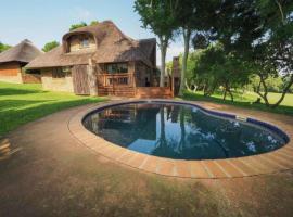 Private Villa with Private Pool - Kruger Park Lodge，位于雾观的高尔夫酒店