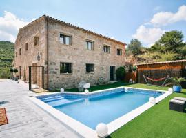 Catalunya Casas Wow! Boutique hotel converted into a private villa!，位于Rubio的酒店