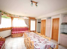 Comfortable Holiday Home in Chatel with Roof Terrace，位于沙泰勒的别墅