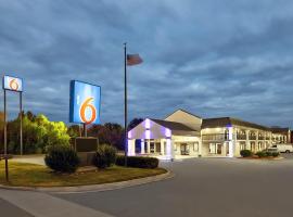 Motel 6 Scottsboro, AL Hwy 72，位于斯科茨博罗的酒店