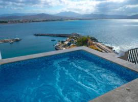 Condo in Puerto las Hadas，位于曼萨尼约的酒店