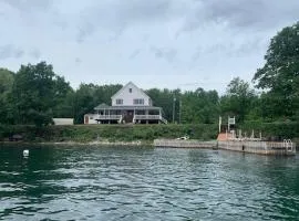 Whiskey River Cottages formerly Seaway Slips