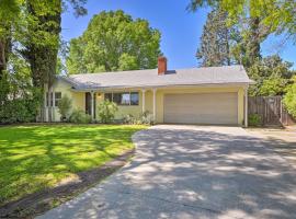 Charming Temple City Home with Fire Pit, 14 Mi to LA